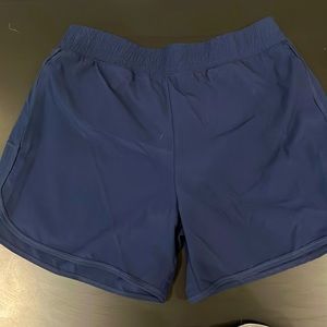 Born primitive shorts